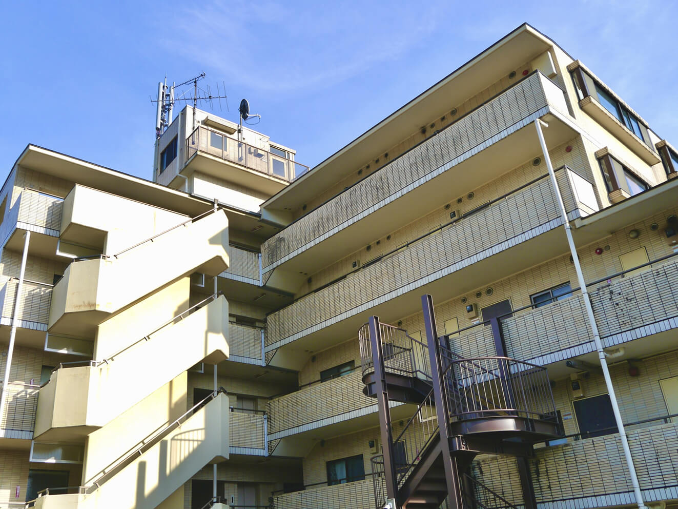 老人ホームへの入居に伴う不動産買取事例
